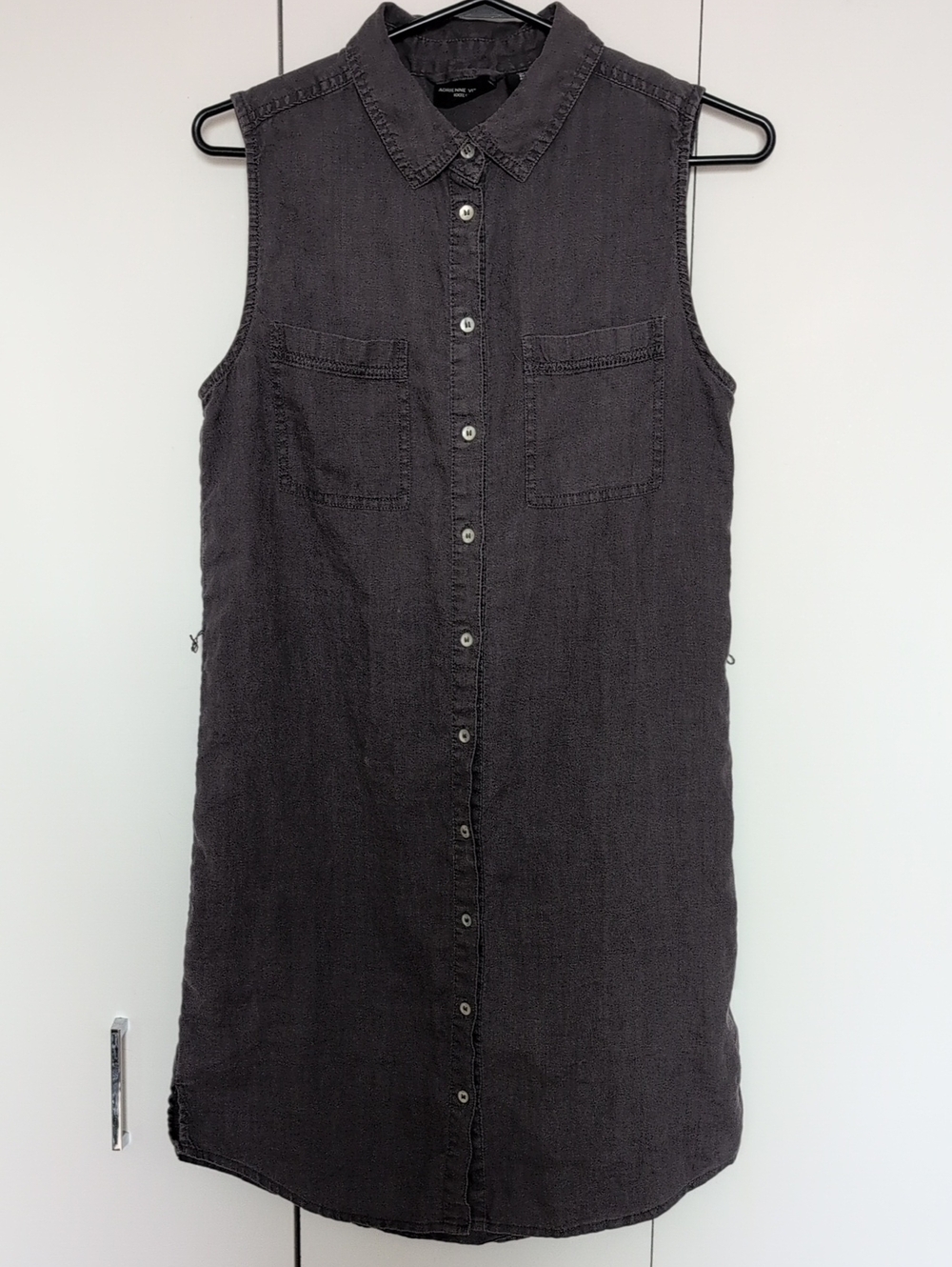 Adrienne Vittadini Sleeveless Linen Button-Front Midi Dress in Charcoal Gray